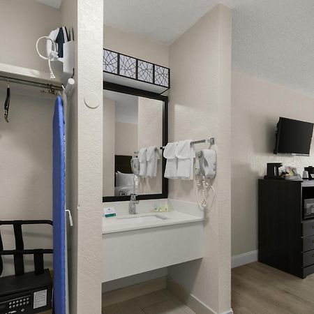 Quality Inn Sarasota I-75 Vamo المظهر الخارجي الصورة
