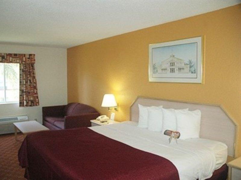 Quality Inn Sarasota I-75 المظهر الخارجي الصورة